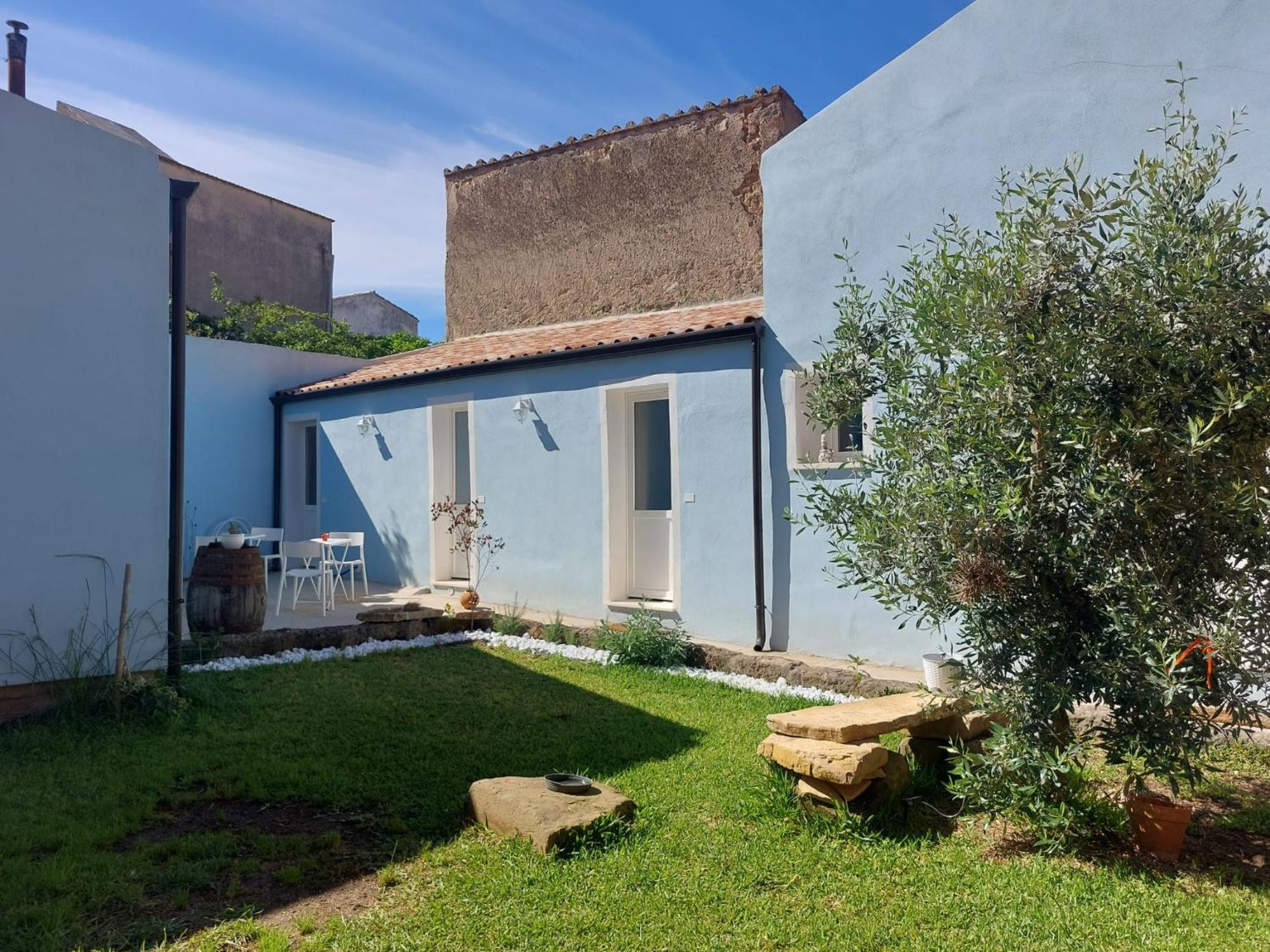 B&B Il Borgo Delle Emozioni Dolianova Экстерьер фото